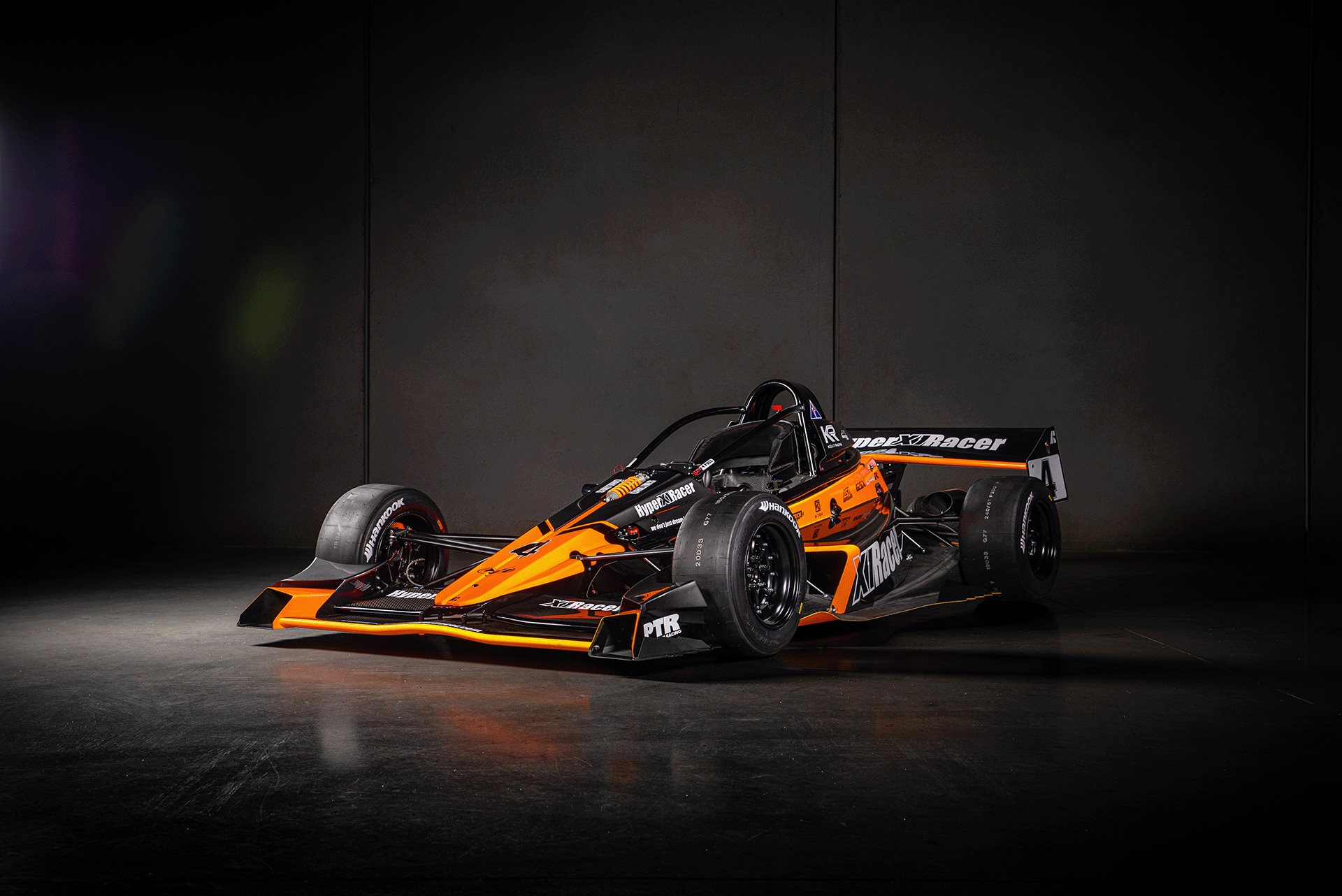 Hyper Racer X1 studio