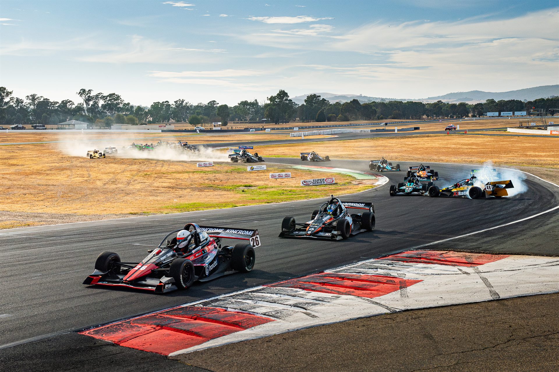 Hyper Racer X1 racing at Winton